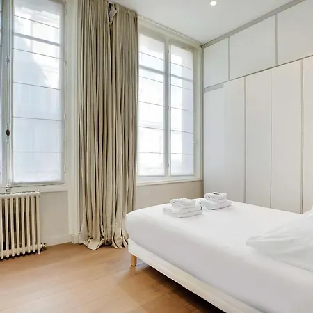 Exceptional Flat - Parc Monceau 6p3br * Párizs